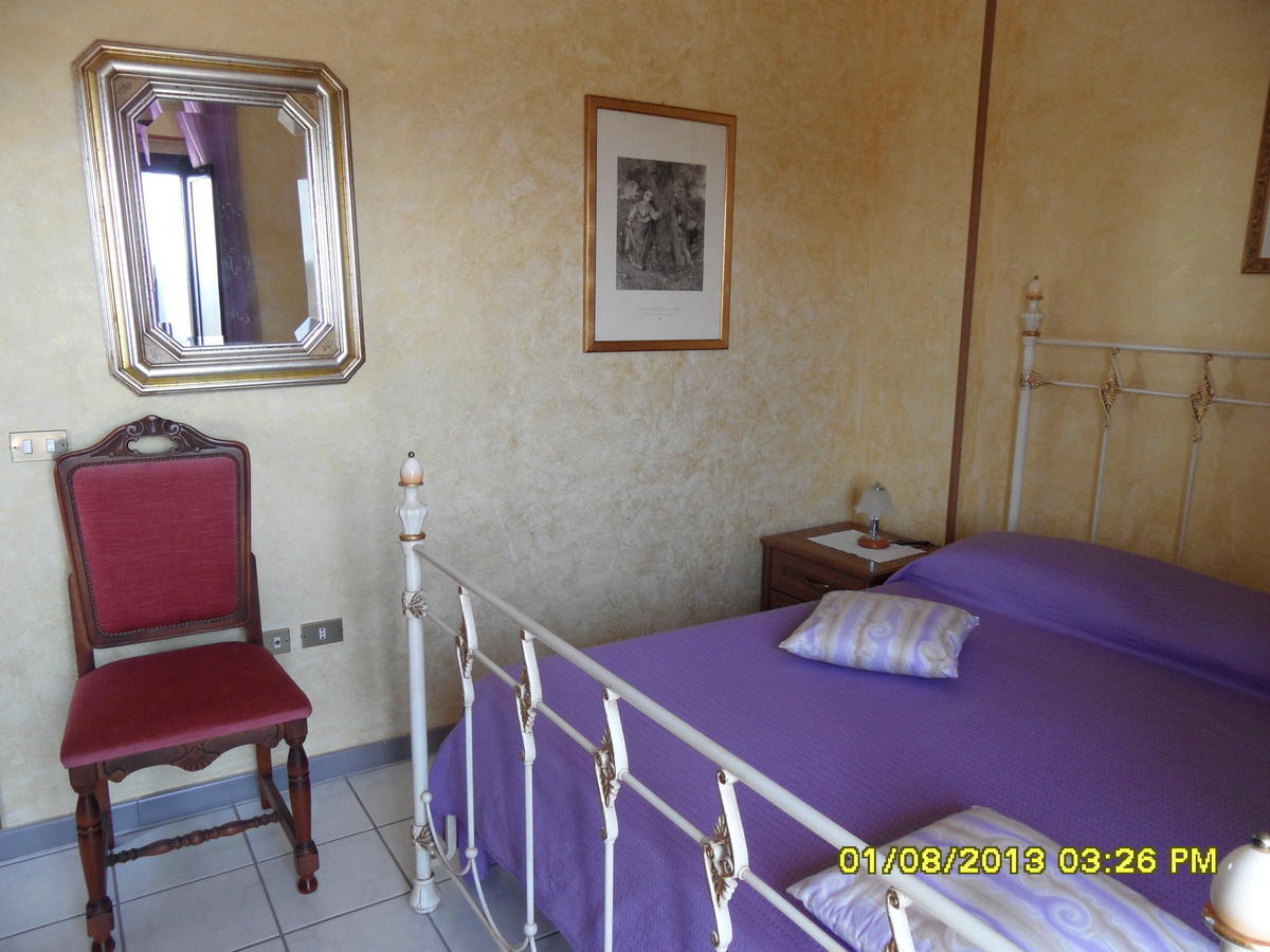 Bed & Breakfast Garrupa Marcellinara Quarto foto