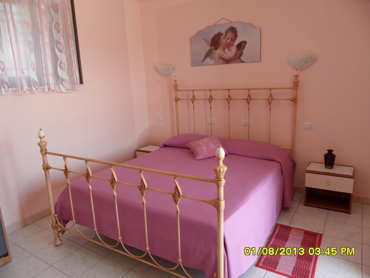 Bed & Breakfast Garrupa Marcellinara Quarto foto